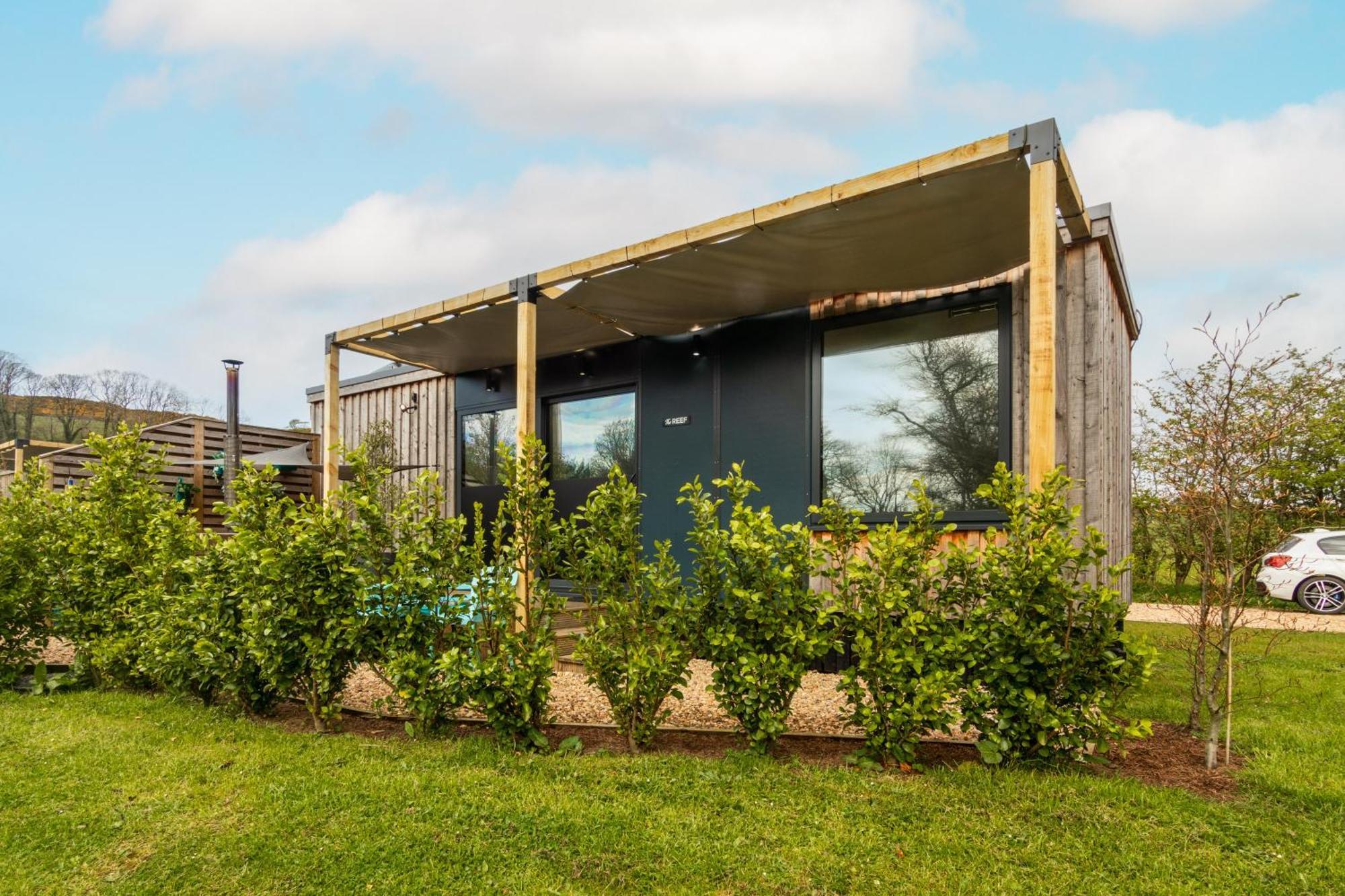 The Reef - Unique Hot Tub Cabin In Millport Extérieur photo